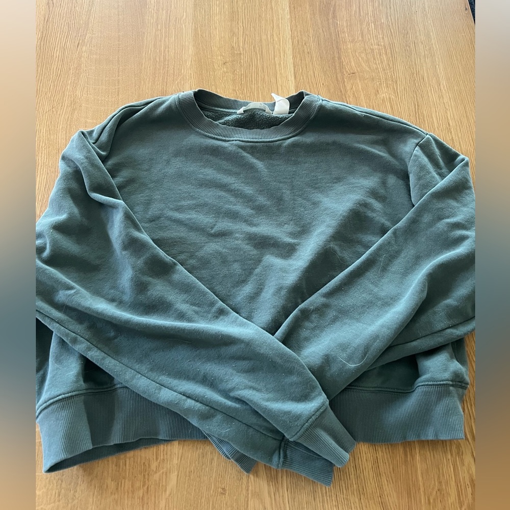 H&M cropped crew neck
